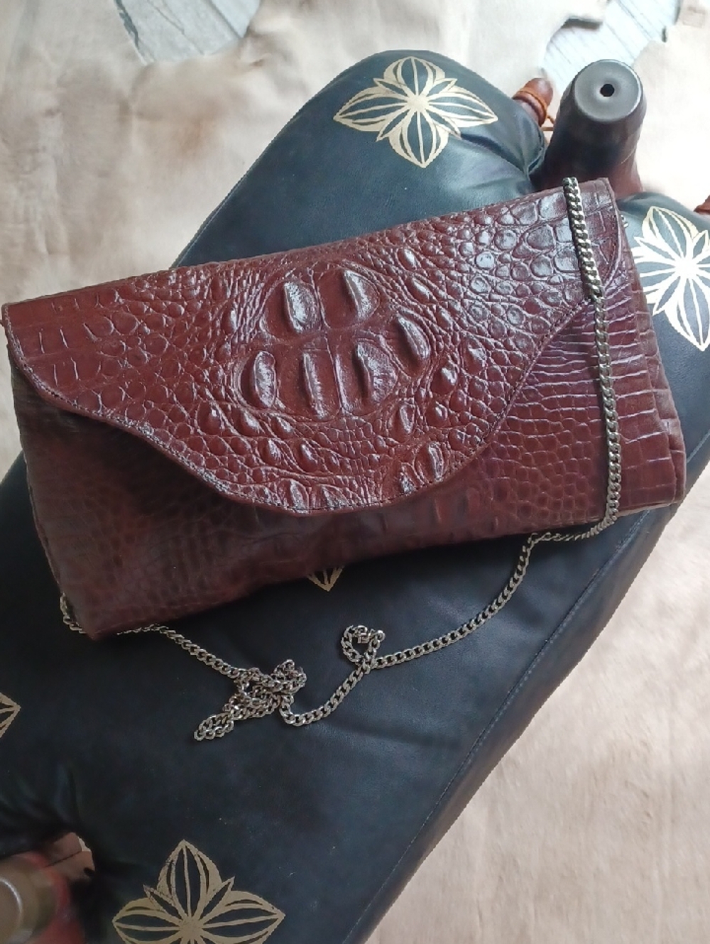 Vintage VEARI Crocodile Leather Clutch/ Chain Crossbody